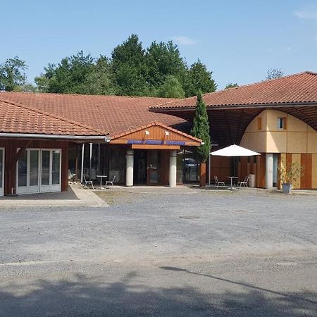 Hotel Eco Logis Espace Bellevue Семеак Экстерьер фото